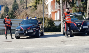 posto blocco armi giubbotti arancioni carabinieri