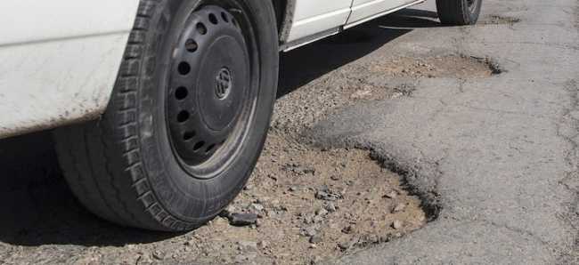 pothole 1703340 1280