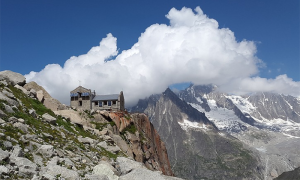 rifugio montsagna nuvole