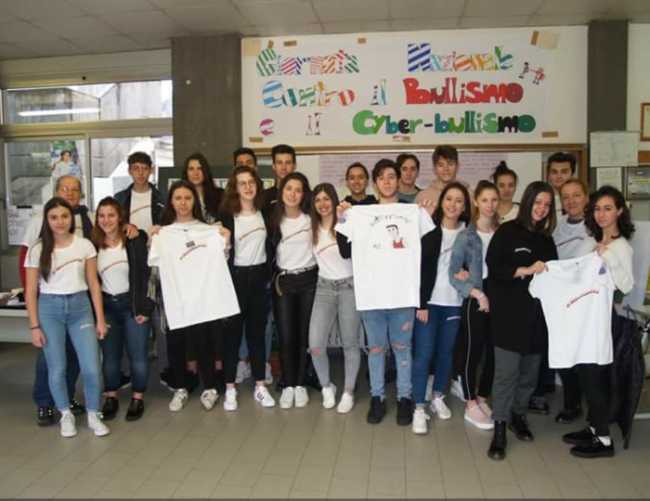 sbullizziamoci liceo spezia
