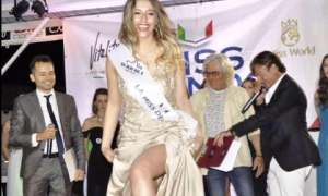 selena russo gonna premiazione giu 18