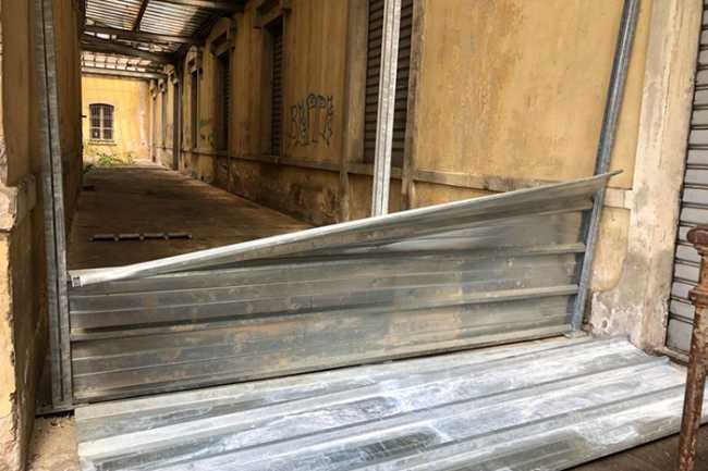 serranda rotta stazione ago 19