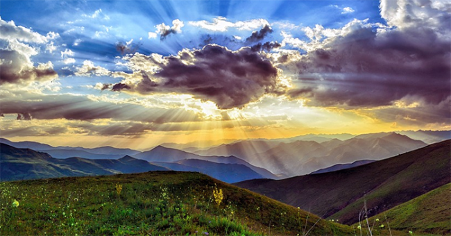 sole montagne cielo nuvole a