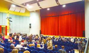 teatro la fabbrica poltrone fondo