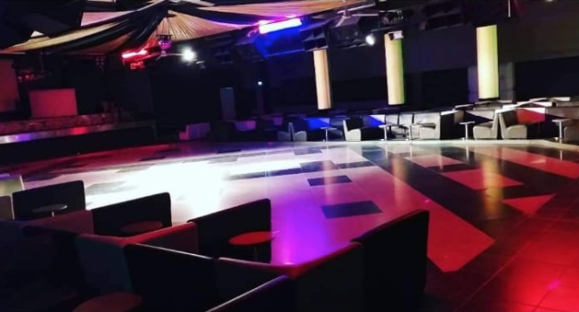 trocadero sala vuota