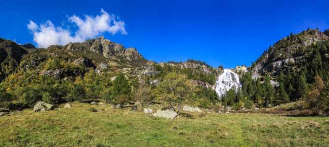 val formazza cascata del toce panoramica