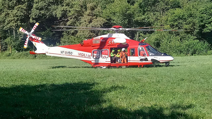 Escursionisti in difficoltà nei pressi del lago del Cingino, arrivato l'elicottero