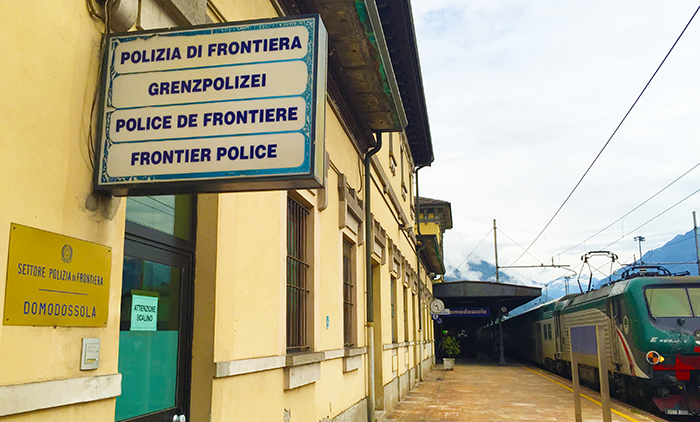 Aveva commesso numerosi furti, romeno arrestato sul treno 