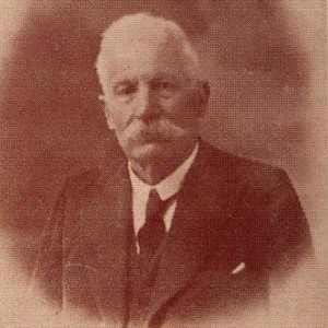 333px Andrea Testore Fonte pagina facebook Lo scaffale 300x300