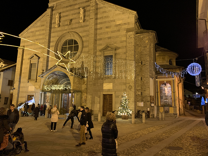 "Vorrei che sotto l’albero di Natale ci fosse il regalo della speranza". Gli auguri di Don Barone a Domodossola