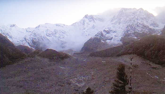 Prima nevicata e prima valanga dalla parete est del Monte Rosa