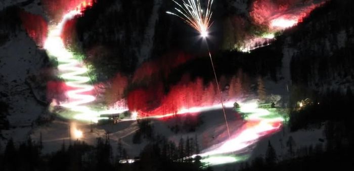 A Macugnaga la fiaccolata di fine anno dei maestri di sci