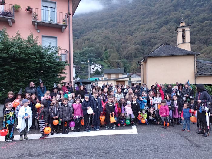 Halloween a Rumianca: un carico di dolci, terrore e allegria - Foto