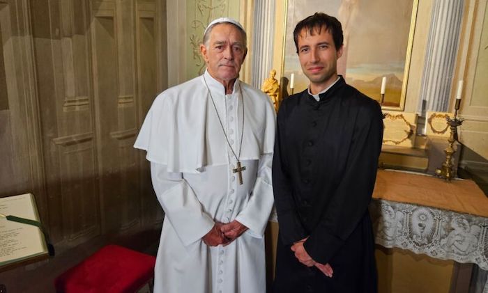 Si proietta a Domodossola lo sceneggiato su Antonio Rosmini, Fabio Testi è il papa