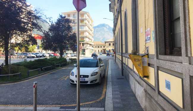 taxi stazione1
