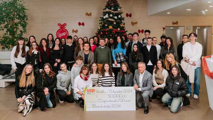 Dieci giovani del VCO premiati da Nova Coop con la borsa di studio 