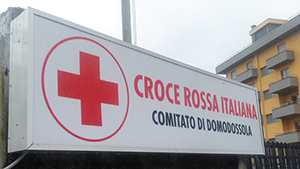 corto croce rossa domo scritta