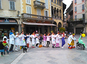 corta dottor clown foto pigisama