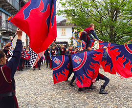 b palio varzo 2015 sbandieratori