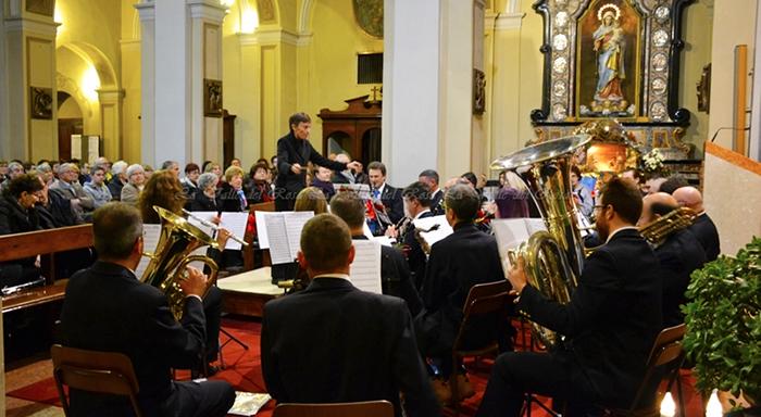 Anzasca: concerto natalizio con la filarmonica di Comerio. Foto