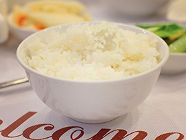 b riso piatto bianco