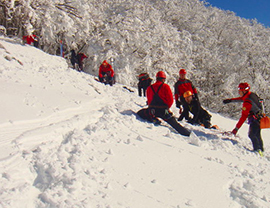 b soccorso alpino neve