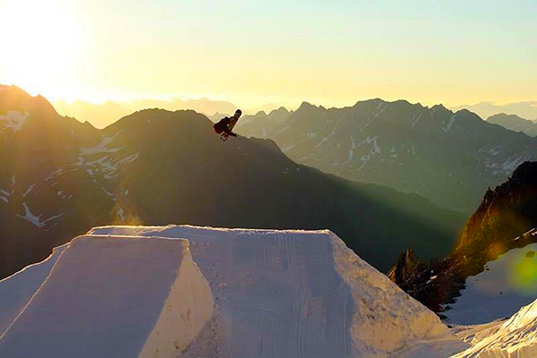 contest salto snowboard