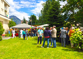 b residenza casa riposo anziani festa