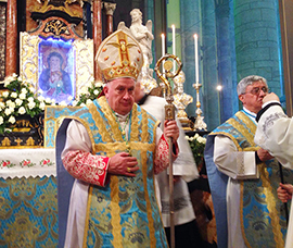 b vescovo re madonna sangue 2016