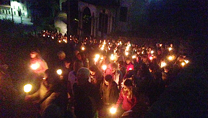 Partecipata Via Crucis al Calvario domese. Video e foto