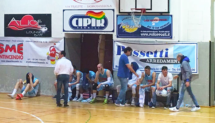 E' finita. Vinavil Cipir, sotto 74-73 con Firenze, è retrocessione