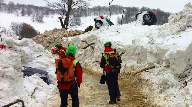 soccorso hotel auto valanga 17