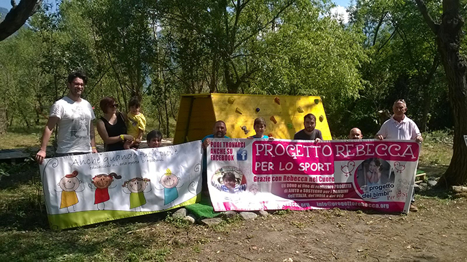 Una palestrina in dono dal Progetto Rebecca a “Anche quando fuori piove”
