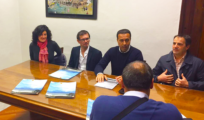 Con "Liberi di crescere" un incontro con Ezio Aceti, per problematiche educative e familiari. Video