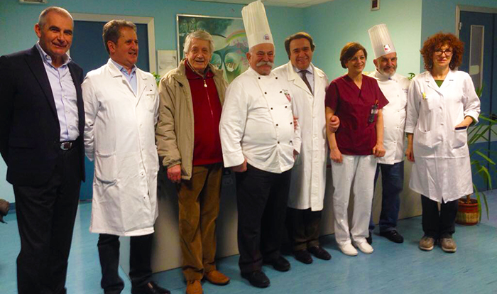 Un nuovo dipinto di Angelo del Devero in dono al San Biagio, nel reparto di chirurgia