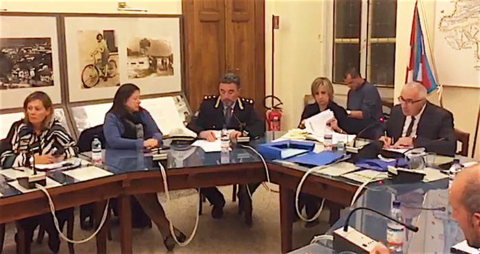 Domo: ok al nuovo regolamento di Polizia urbana: via chiunque venga considerato indecoroso