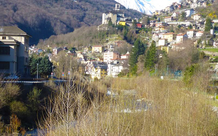 Con "PuliAmo Villa" i volontari disinfestano l'Ovesca
