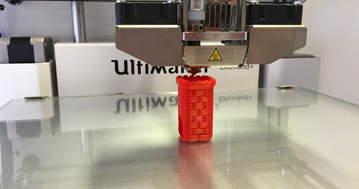 Alle medie di Villa una stampante 3D: “ Trasformerà in oggetti i disegni degli alunni”