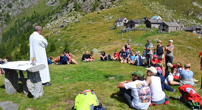 Festa all'alpe Colla di Ceppo Morelli. Foto e video de "Il Signore delle cime"