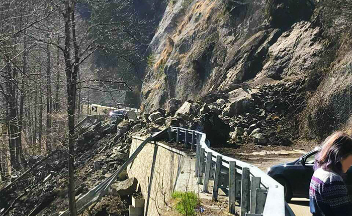Paura per il versante della frana sulla 337. Interrotta nuovamente la Ferrovia Vigezzina