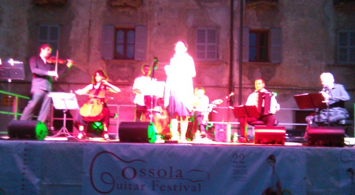 L'Orchestra da tre soldi protagonista all'Ossola Guitar Festival