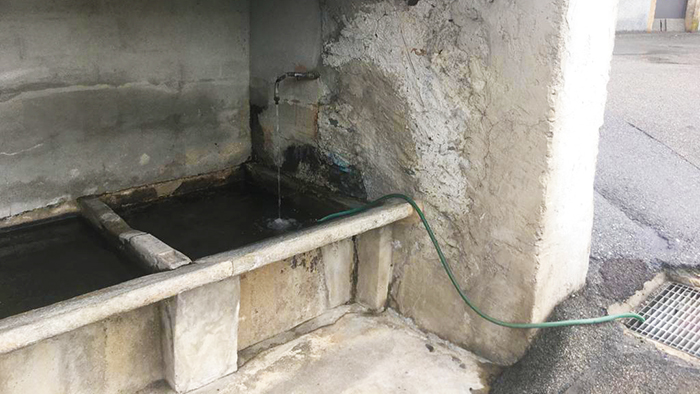 Furto acqua dalle fontane pubbliche, si rischia denuncia penale