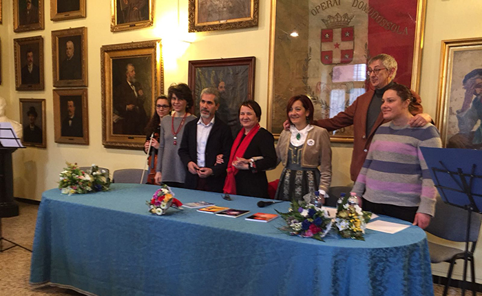 Presentato alla Soms domese il terzo libro della poetessa Augusta Tomassini