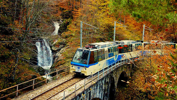 Vigezzina: riapertura attesa per il 2 novembre, domani ancora bus per la Vigezzo