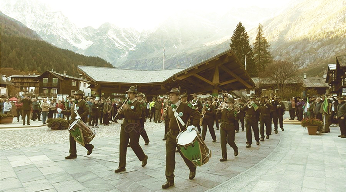 Il primo morto della Grande Guerra fu un alpino anzaschino, Giovanni Bionda. Celebrazione a Macugnaga. Fotogallery