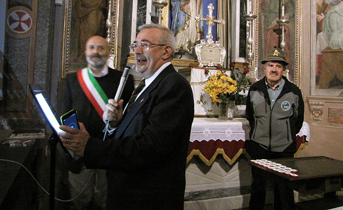 Un successo di pubblico per la serata “Affinchè il tempo non cancelli la memoria” con il libro di Pier Antonio Ragozza. Foto