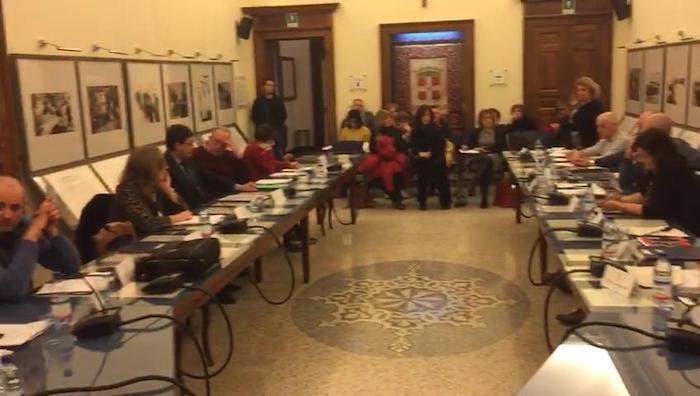 Il Consiglio comunale di Domodossola vota un odg di solidarietà ai lavoratori Hydrochem - Video 