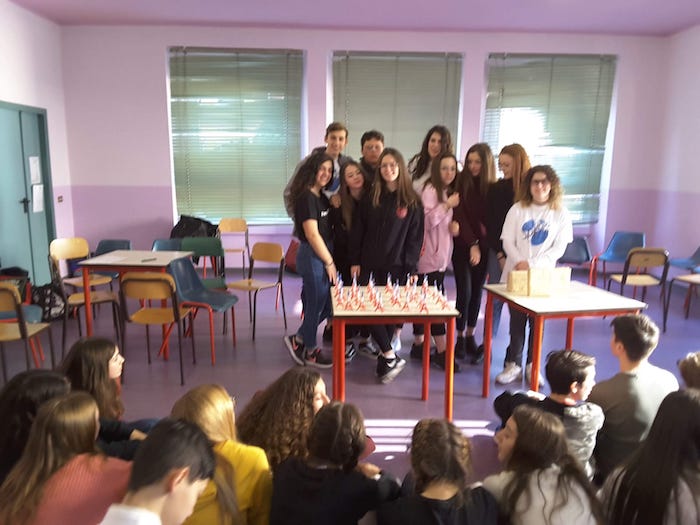 Domo: ragazzi delle medie a lezione di francese dai liceali - Fotogallery 