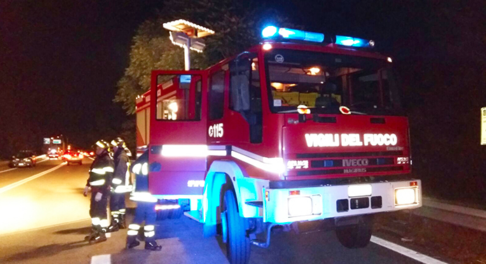 Auto contro un muro, giovane vigezzino in gravi condizioni