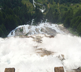 corta formazza cascata acqua